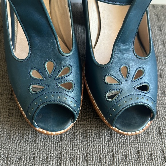 Super cute Gorman heels AU39 - Picture 2 of 7
